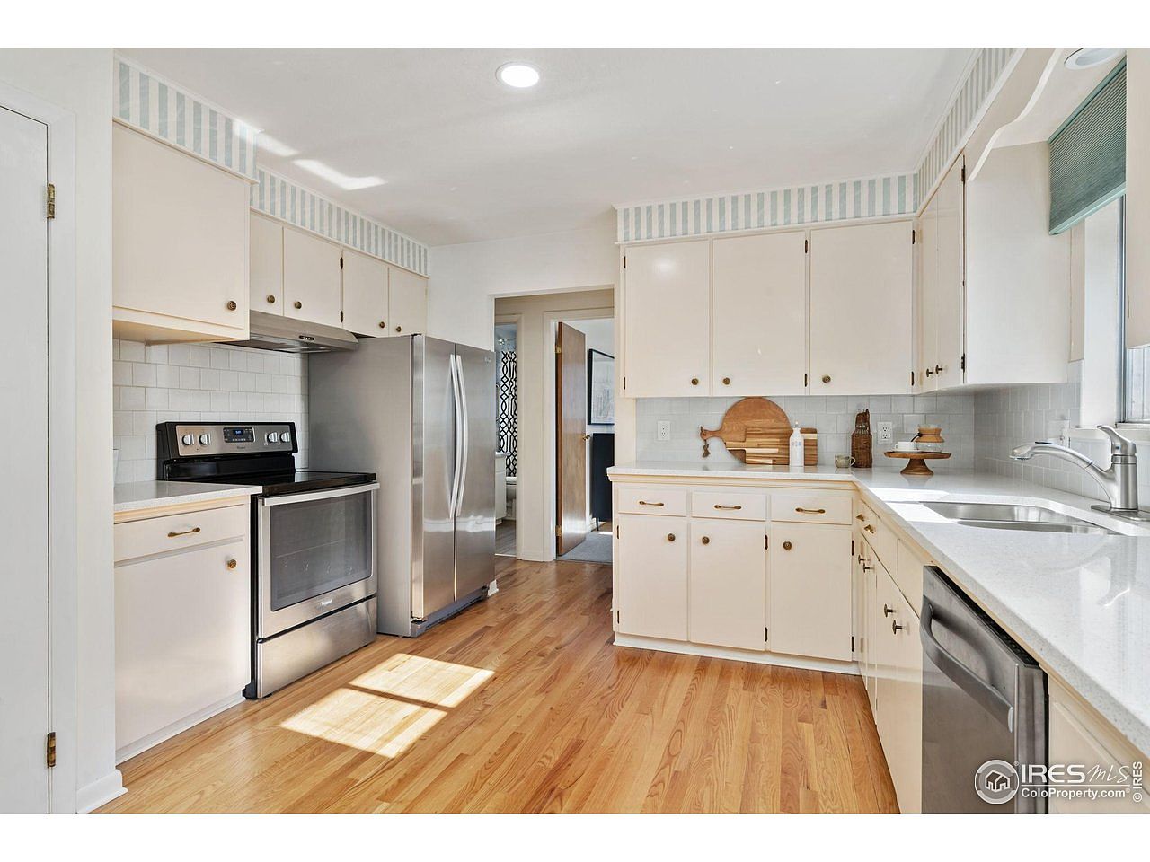 Listing photo of 821 36th Ave