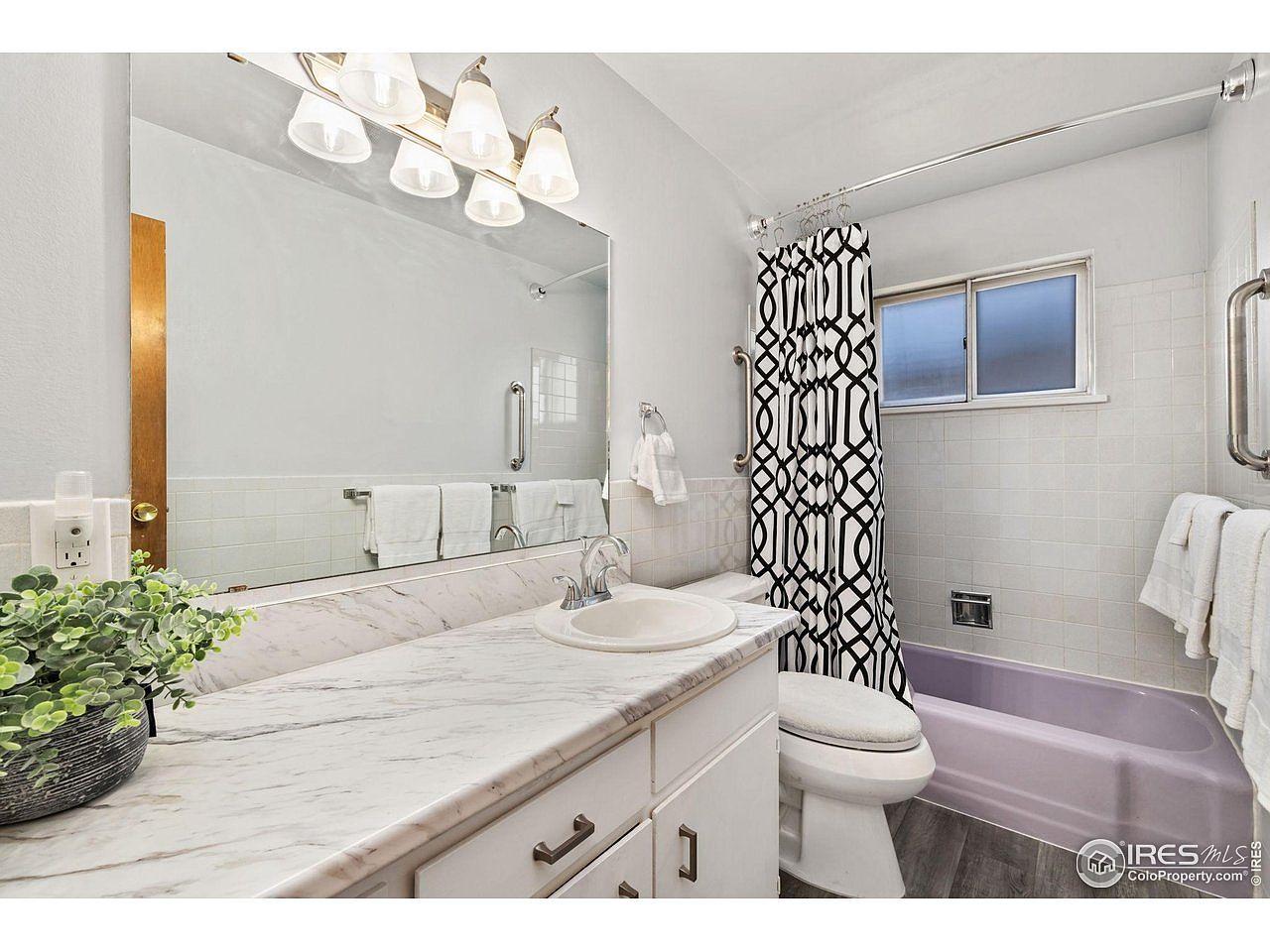 Listing photo of 821 36th Ave