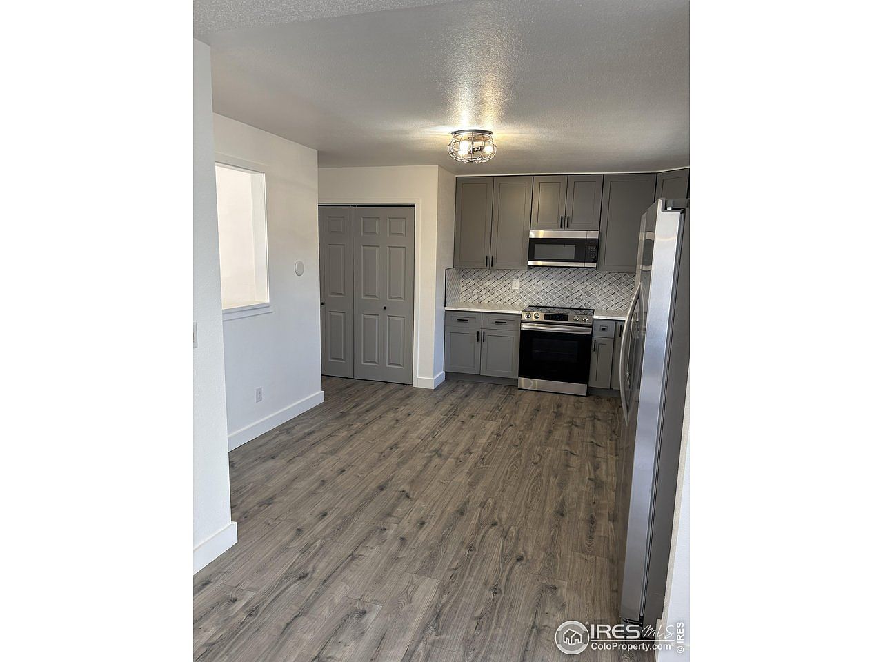 Listing photo of 1424 40th Ave