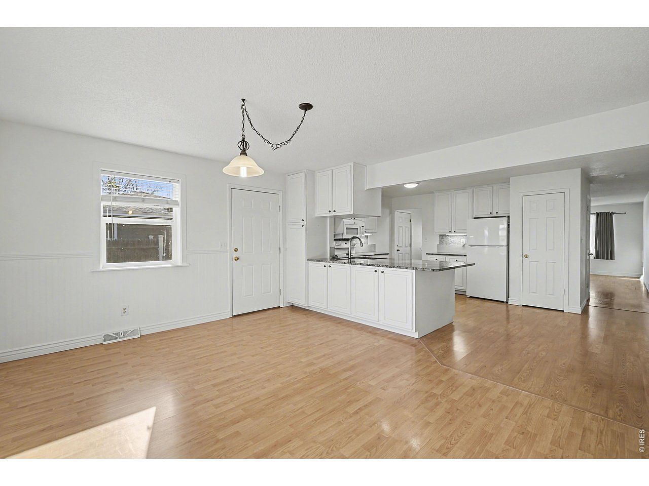 Listing photo of 3711 W 7th St Rd