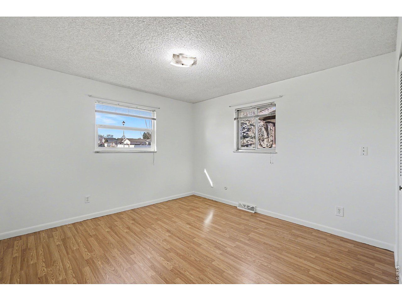 Listing photo of 3711 W 7th St Rd