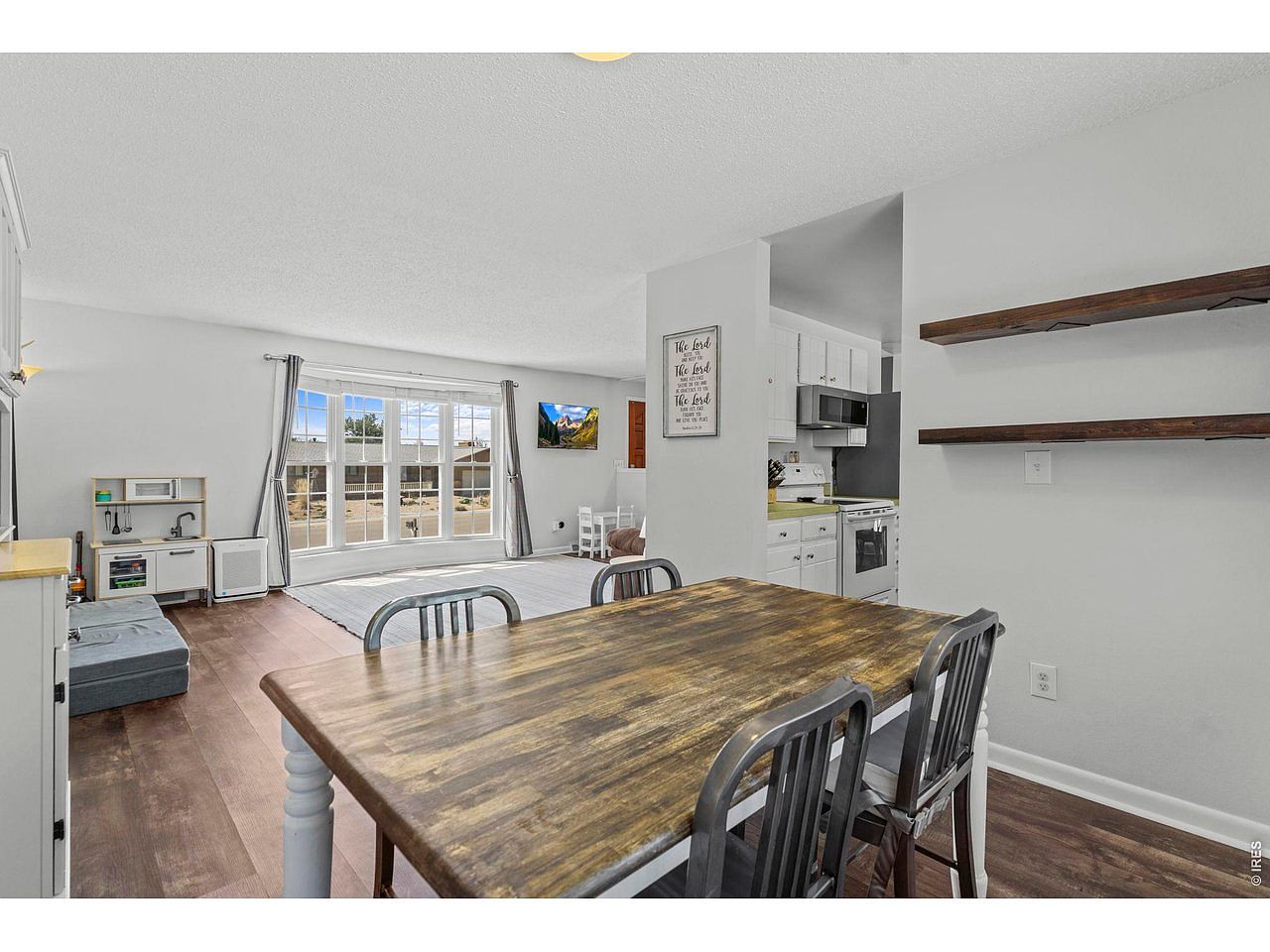 Listing photo of 2118 27th Ave